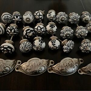 28 Drawer Pulls - White /Blue and Silver